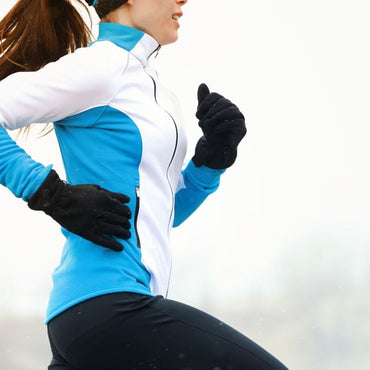 Aktivität im Winter: Ergänzungen und Tipps, um auch in den kalten Monaten aktiv und gesund zu bleiben